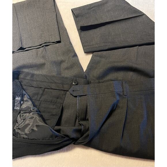 Georgio Giovanno Mens 46R 38x30 Gray Nailhead 2-Piece Classic Suit - Picture 7 of 16